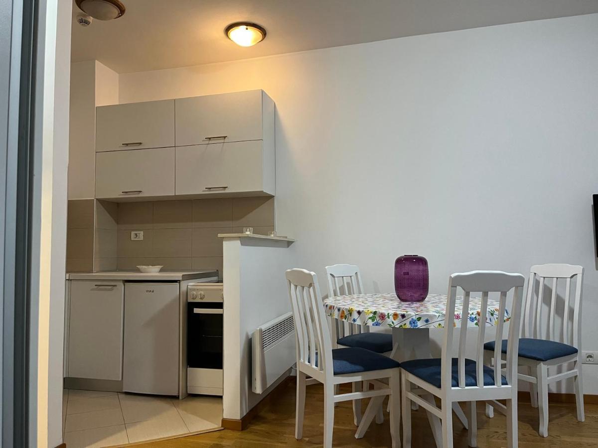 Lovely Apartment With The Parking Place Podgorica Ngoại thất bức ảnh